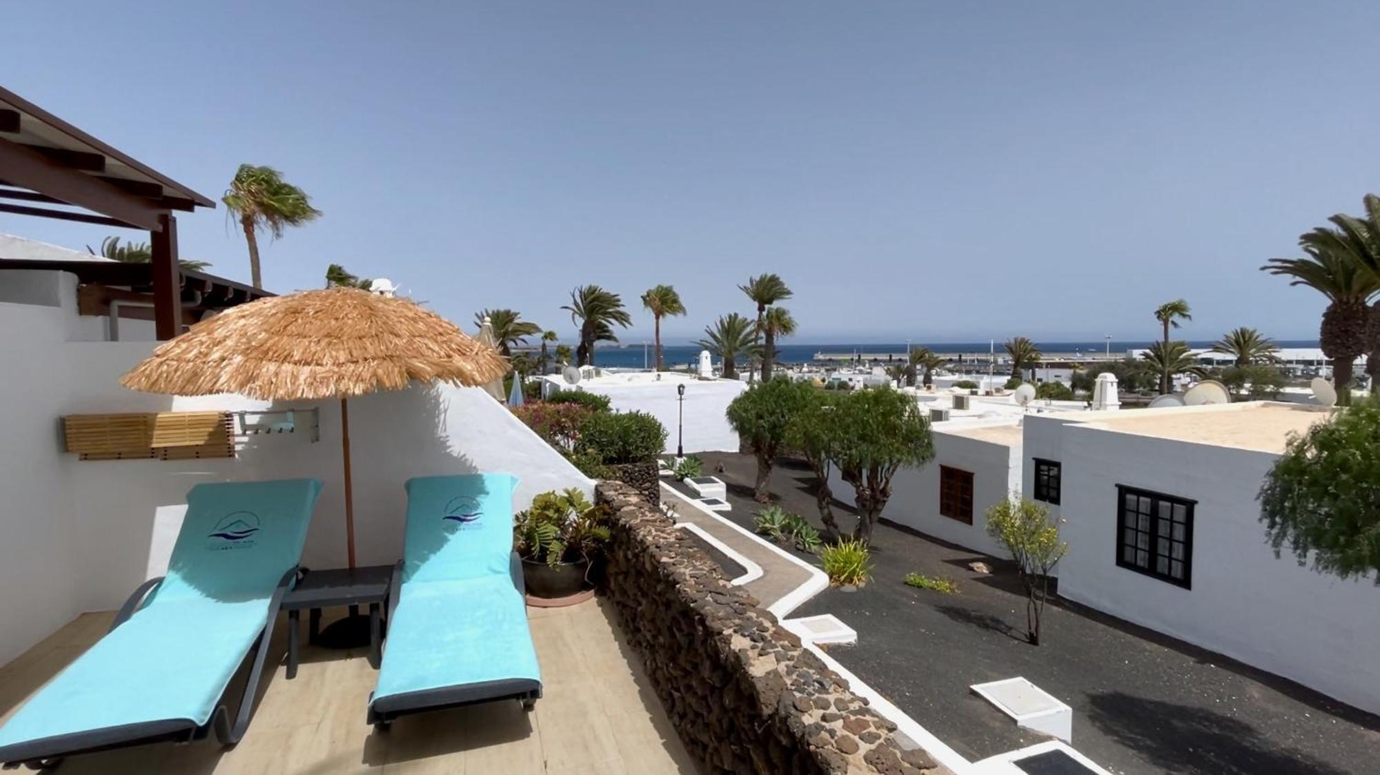 La Casa Del Mar The Sea House Aparthotel Playa Blanca  Exterior photo